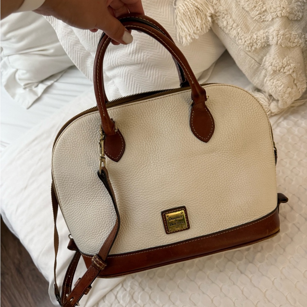 Elegant White and Brown Leather Handbag